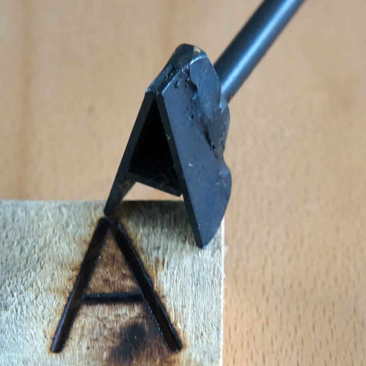 brandzeichen-1-buchstabe.jpg